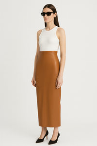 Falda Sam camel.