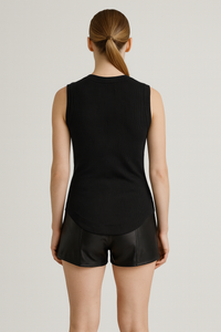 Musculosa Amira.