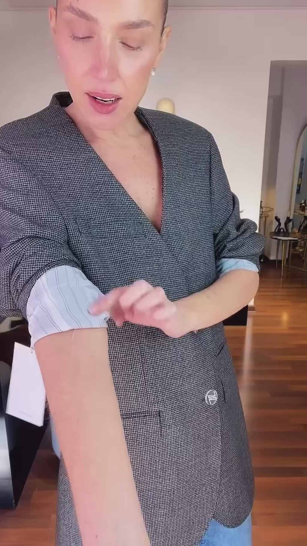 Collarless-Heritage